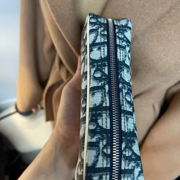 Authentic vintage Dior mini accesory pouch (HK30) - Picture 11 of 16